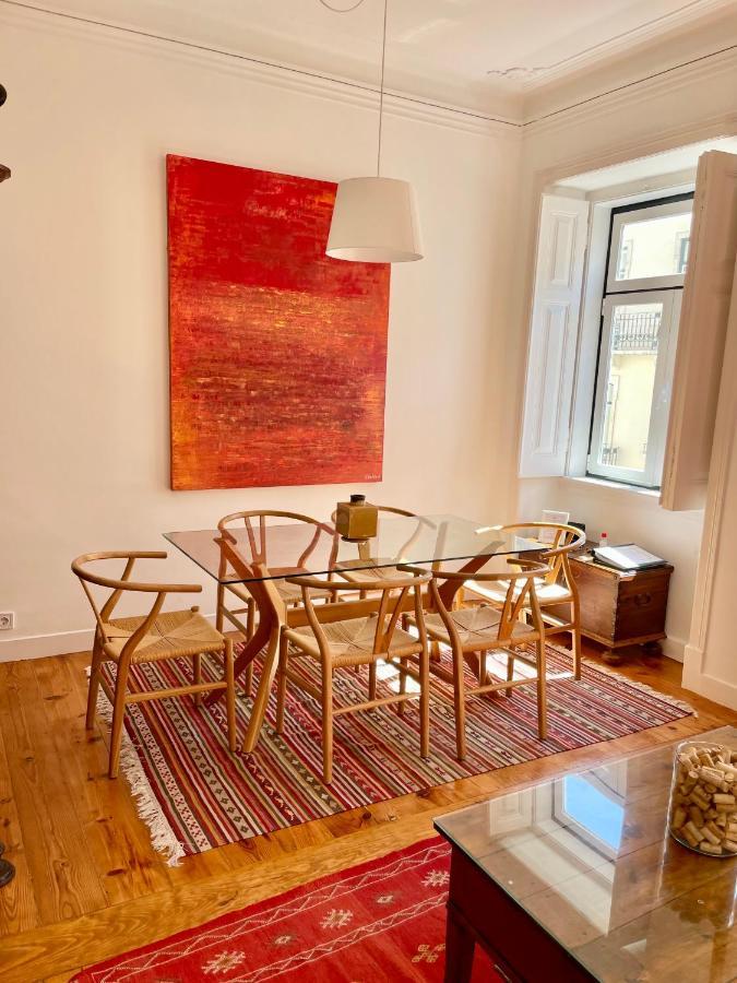 4 Bedroom Apartment On The City Center Лиссабон Экстерьер фото